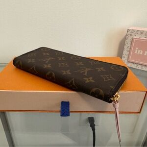 Chic Louis Vuitton Clemence Zippy Monogram Zip Wallet